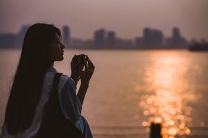 YiTuYu Vol.8294: A Shui's Serene Sunset by the River with City Skyline-16