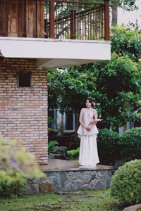 VGU No.35: Serene Beauty of a Young Woman with a Dreamy Bouquet-19