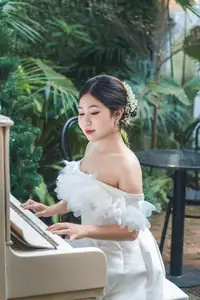 Elegant Bride Plays White Piano Amidst Lush Greenery: A Serene Wedding Moment-1