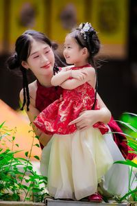 Mother Daughter Ao Dai: Joyful Moments Under Lanterns-11