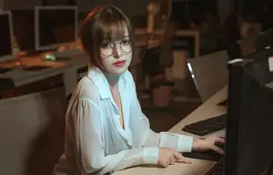 Coser Strawberry Flavor Nana Rabbit: Alluring Office Teacher Posing Captivatingly-15