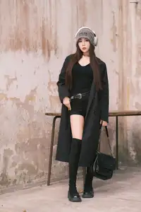 Pao Fu Xiao Fang Vol.8570: Captivating Urban Style with Headphones & Beanie-17