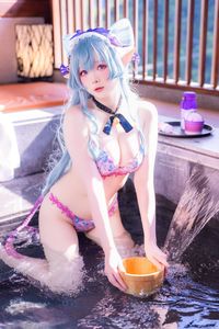 Coser Shimo Tsukigami as Yumemizuki Mizuki: Adorable Pastel Maid Cosplay with Elf Ears and Blue Hair-9