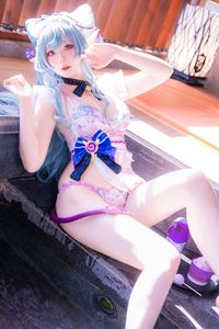 Coser Shimo Tsukigami as Yumemizuki Mizuki: Adorable Pastel Maid Cosplay with Elf Ears and Blue Hair-7