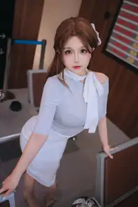 Coser Ri Nai Jiao: Irresistible Charm on 'International Flight' Part02-3