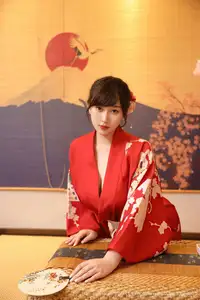 Li Gin En Irene (No.10624) Shines in Red Kimono: Captivating Asian Beauty by XiuRen秀人网-0