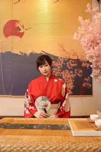 Li Gin En Irene (No.10624) Shines in Red Kimono: Captivating Asian Beauty by XiuRen秀人网-25