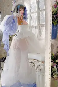 Coser Qi Si Kuai Wii - Enchanting Beauty in Elegant Cheshire Gown - A Masterpiece Cosplay.-15