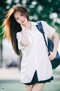 XVG No.36: Young Woman with Camera: Capturing Youthful Charm & Natural Style-24