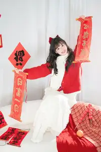 YiTuYu Vol.8524: Xia Yu Xiao Nian Embraces Lunar New Year in Radiant Red Sweater Style-15