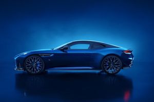 Aston Martin DB12S Unveiled 690 HP High-Performance Supercar with Exclusive Features-7