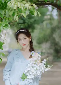Lin Miao Xin: Captivating Spring Serenity in YiTuYu Vol.8645-15