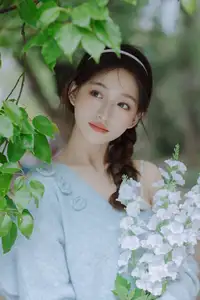 Lin Miao Xin: Captivating Spring Serenity in YiTuYu Vol.8645-37