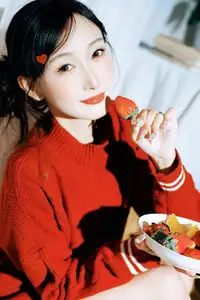 YiTuYu Art Language Vol.8573 zzzzzzz: A Girl's Sweet Relaxed Moment with a Bowl of Fruits-24