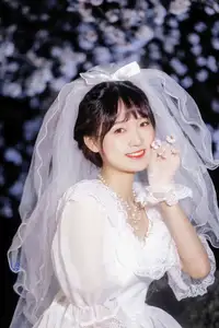 YiTuYu Vol. 8635: Ren Hai Bu's Dreamy White Dress Amidst Blossoms-23