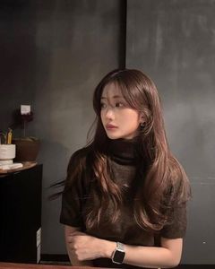 Korean Brown Hair Color Enhancing Skin Tone for Beautiful Girls Easy to Style-4