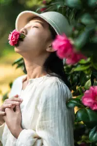 Zhong Ting Er's Serene Reading in Nature - YiTuYu Vol 8584 Art Language Collection-19