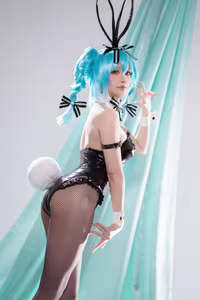 Coser Xing Zhi Chi Chi Hoshilily as Hatsune Miku Bunny Girl: Irresistible Allure-17