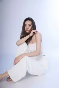 Zhou Xu Xu: Captivating Beauty in YiTuYu Vol.8586 – Discover the Allure 0023-3