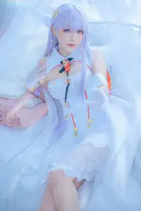 Coser Ely_eee's Enchanting Plymouth Photoshoot: A Glimpse into Ethereal Beauty-14