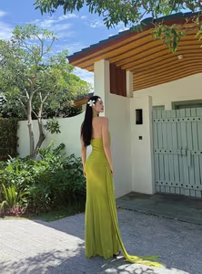 Runner-up Quynh Anh Flaunts Her Mesmerizing Body: A Stunning Physique Under the Summer Sun-8