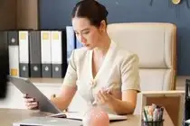 View Huyen Lizzie's Irresistible Korean Vibe Beauty Charms Netizens With Elegant Style-9