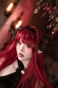 Coser Qie Qie Celia Transforms into Hindenburg: The Alluring Mystique of the Red-Haired Demoness in Unique Cosplay Photoshoot.-0