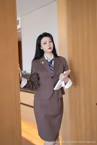 XiuRen No.10571 An Ran: Alluring Charm in a Stylish Student Uniform Fashion Shoot-12