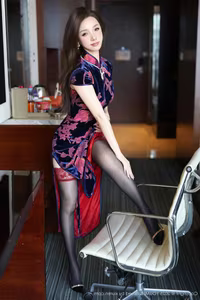 YouMi Vol.1158: Tao Tao Yao Yao Twins – Timeless Allure in Velvet Qipao. Discover Exquisite Asian Beauty.-11