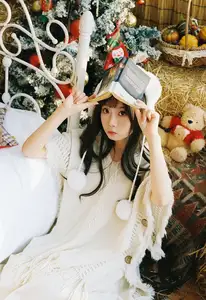 Zi Qing's Cozy Charm: Captivating Beauty in Rustic Warmth - YiTuYu Vol.8643-5