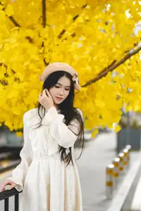 Discover Hane Nozomi's Serene Beauty in YiTuYu Art Language Vol.8545 Collection-16