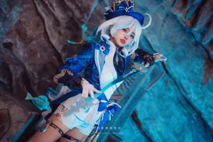 Coser Mumu Momo as Furina God of Justice: An Exquisite Cosplay Masterpiece-11