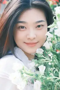 Fresh Spring Charm: Tong Tong in YiTuYu Vol.8644 Art Series Unveiled-20