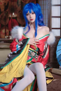 Captivating Sheng Yi He Fu Cosplay: Yi Mi Ba De Da Li Zi's Mesmerizing Transformation-7