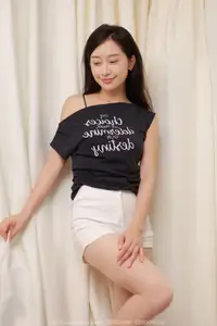 Discover the Alluring Charm of Chinese Model Xiao Jie in IESS SXJ No.2143: Casual Elegance Unveiled-38