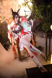 Natsuko Captivating Tingyun Cosplay: Honkai Star Rail Elegance.-9
