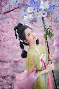 East Asian Beauty: Tu Ya W in Elegant Hanfu Amidst Spring Cherry Blossoms | YiTuYu Vol.8636-6