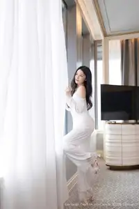 XiuRen No.10445: Yu Zi Jiang Fish – Serene Elegance in Delicate Loungewear-2