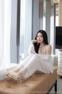 XiuRen No.10445: Yu Zi Jiang Fish – Serene Elegance in Delicate Loungewear-0