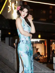 XiuRen No.10594: Li Shuang Er's Graceful Charm in a Modern Cheongsam, Captivating Asian Beauty.-45