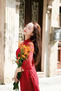 VGU No.27: Radiant Smile in Red Ao Dai, Capturing Vietnamese Traditional Beauty-8