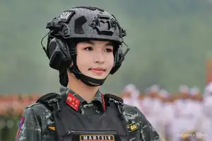 Vietnam's Female Soldiers: Majestic Parade Rehearsal Showcases Strength and Discipline-6