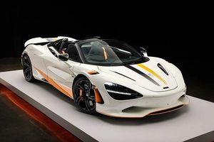 Rare McLaren 750S Spider Triple Color Limited Edition Supercar Heads to Auction-8