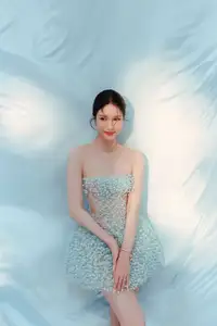 Runner-up Phuong Anh's Elegant Beauty Shines Bright Amidst Sen Vang Departure News-2