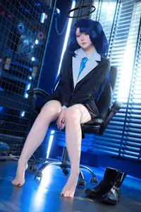 Coser Yu Yu Transforms into Blue Archive's Yuuka: Captivating Beauty in a Unique Photo Collection (45P)-5