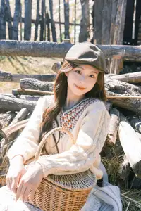 YiTuYu Vol.8531: A captivating glimpse of chickkii's sweet beauty and timeless vintage style-18