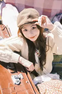 YiTuYu Vol.8531: A captivating glimpse of chickkii's sweet beauty and timeless vintage style-2