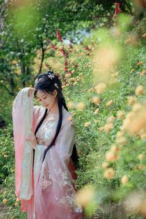 Coser Nnian as Begonia Fairy: Ethereal Beauty in a Fairytale Garden-0
