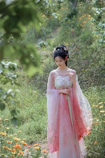 Coser Nnian as Begonia Fairy: Ethereal Beauty in a Fairytale Garden-44