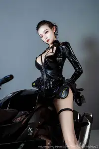 Qing Miao Vol.378: Alluring Biker Goddess in Powerful Black Leather - XingYan Star Face-1